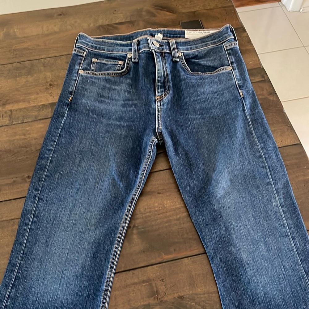 Pre-loved rag & bone Women’s Crop Flare Jeans in the color Paz Size 28